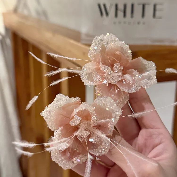 非金属树脂婚庆饰品 WHITE 手作“芍药耳环”