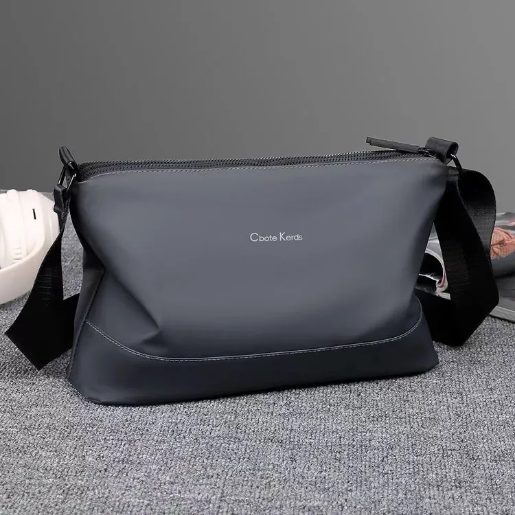 时尚男士休闲单肩大容量斜挎包背包多层斜挎包男士斜挎包防水布版