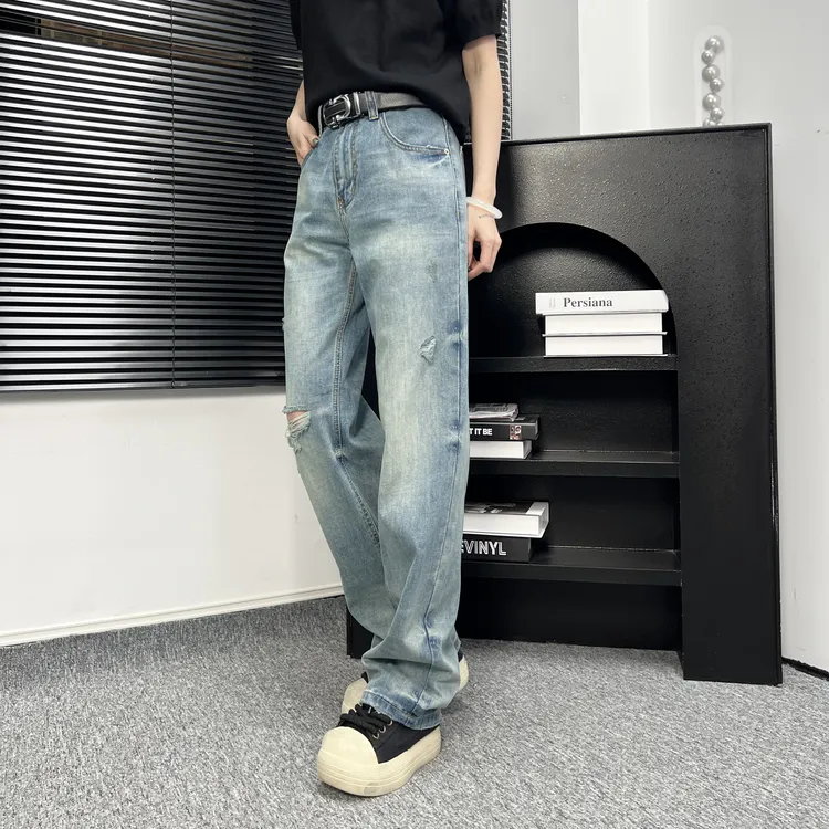 【MadeStyle】Cleanfit春款浅蓝色破洞美式复古直筒牛仔裤水洗宽松