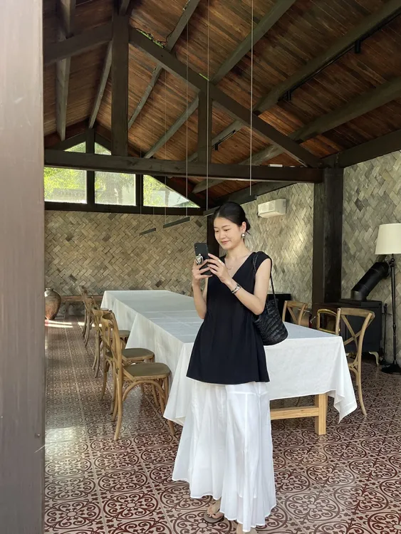 极简风女装无袖套装女夏季高级感气质通勤休闲上衣半身裙子两件套