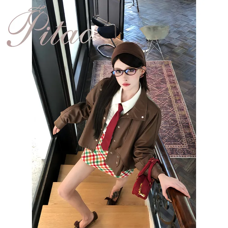 杜屁屁桃PITAO 原创【权利美学】女秋季长袖气质宽松时尚皮衣短裤