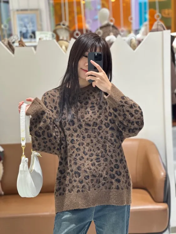 豹纹宽松休闲毛衣