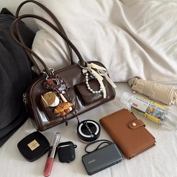 允真同款包包女2025新款大容量韩国ins棕色复古保龄球手提单肩包