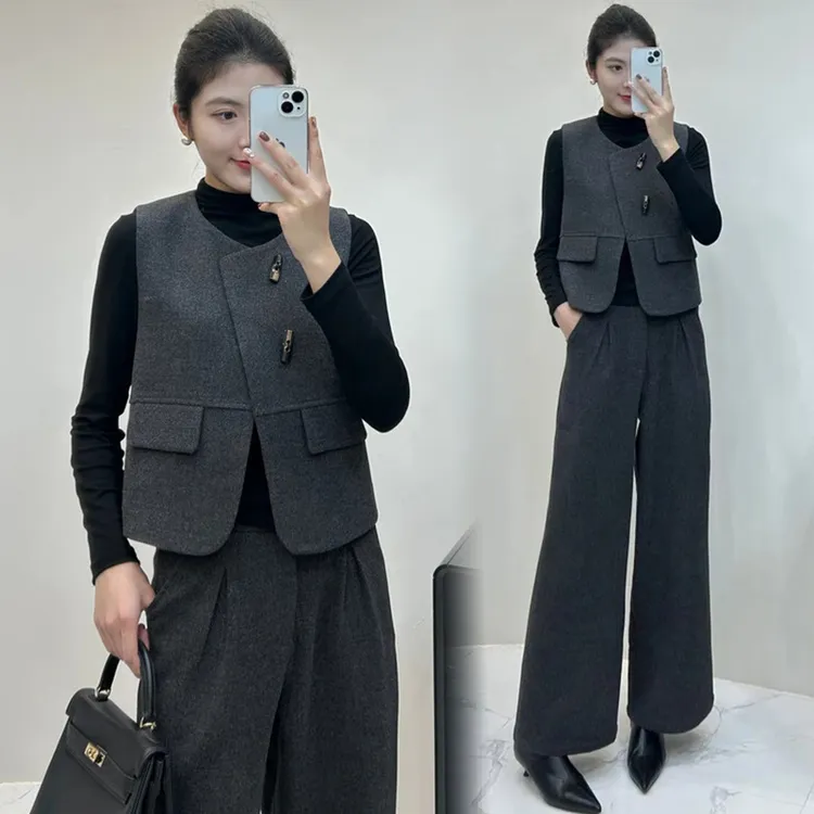 时尚套装女2025秋季新款洋气显瘦盘扣马甲打底衫阔腿裤减龄三件套