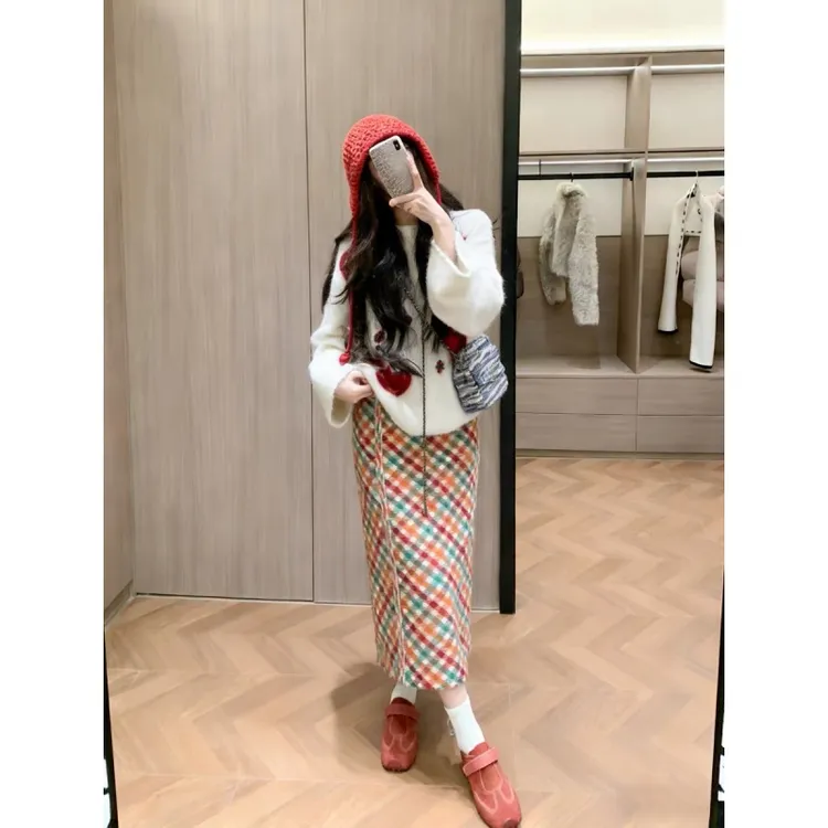 韩系温柔风高级感软糯针织衫上衣秋冬高腰百搭显瘦条纹半身裙套装