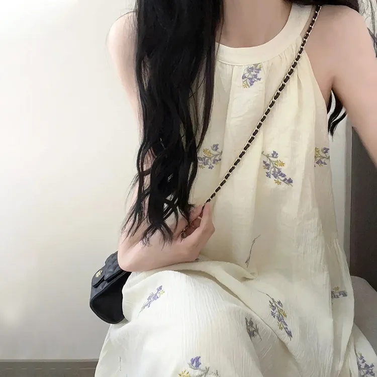 【现货+运补】甜美温柔风挂脖连衣裙女无袖碎花裙长裙清仓C382