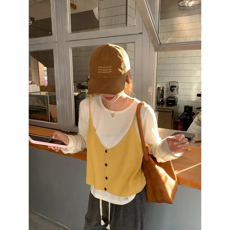 M0101韩系V领针织吊带背心女早秋季叠穿洋气减龄上衣ins风两件套