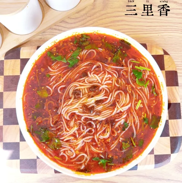 徐州肉酱米线三包【顺丰包邮】肥汁肉酱方便夜宵速食香麻辣徐州米线商品图