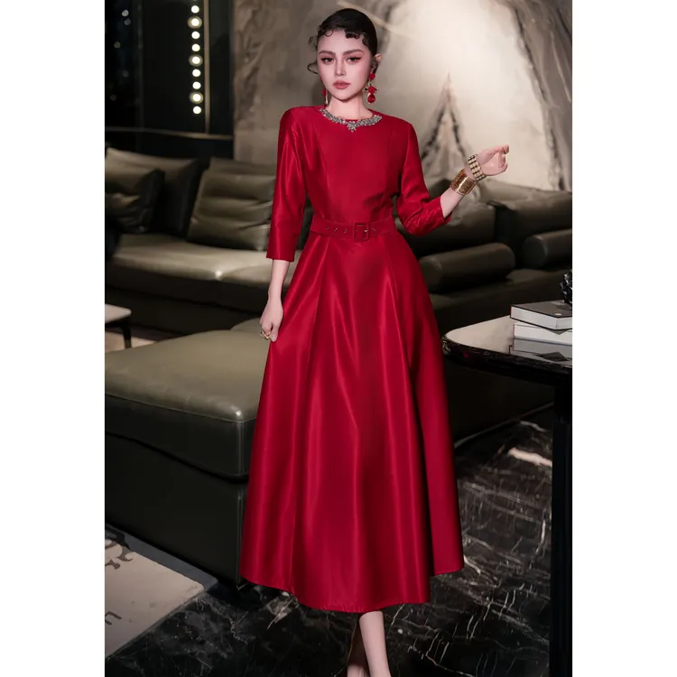 ZEROYK法式赫本风正装宴会礼服裙高级感钉珠领淑女气质修身连衣裙