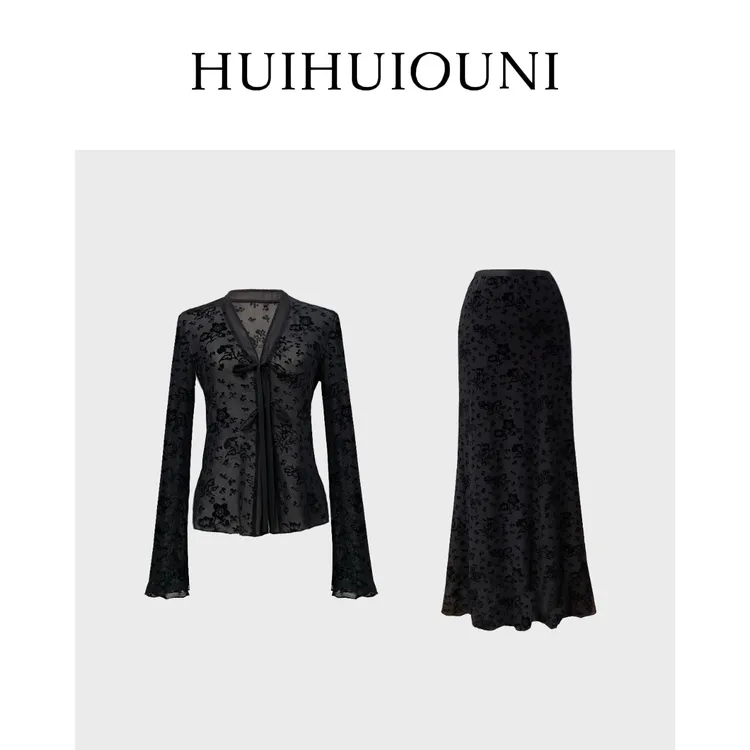 慧慧欧尼  性感的氛围感  Designer性感优雅秋款蕾丝搭配小衫套装