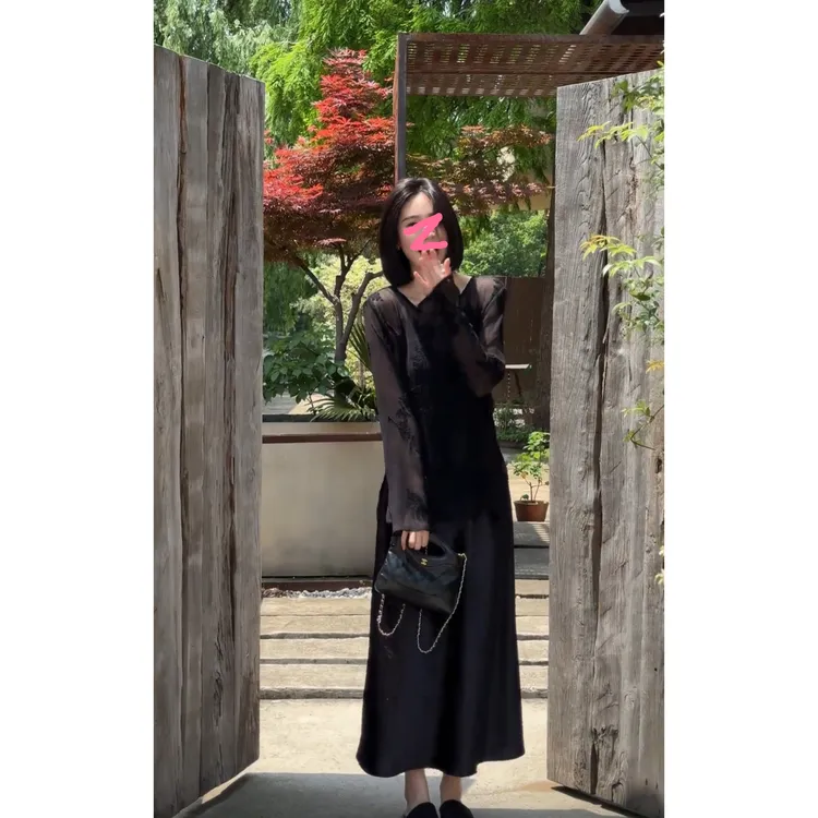 上衣女气质复古国风长袖刺绣防晒上衣+气质时尚半身裙两件套装