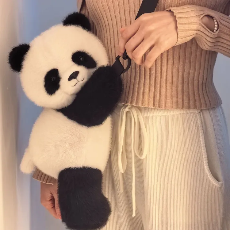 蜀龙博熊猫基地原创熊猫工厂可爱卡通小熊猫趴趴包