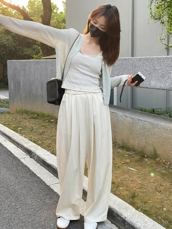 今年流行冰丝阔腿裤女夏薄款高腰垂感休闲慵懒风褶皱宽松直筒裤子
