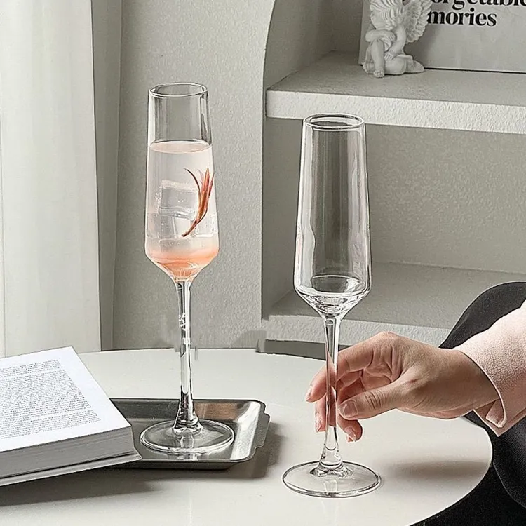 香槟杯高颜值玻璃高脚杯鸡尾酒葡萄酒杯家用水晶杯子微醺对杯酒杯