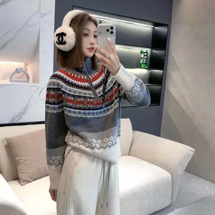 熙薇【冬日调色】2025冬季新款时尚设计师圣诞款几何花纹毛衣H6742