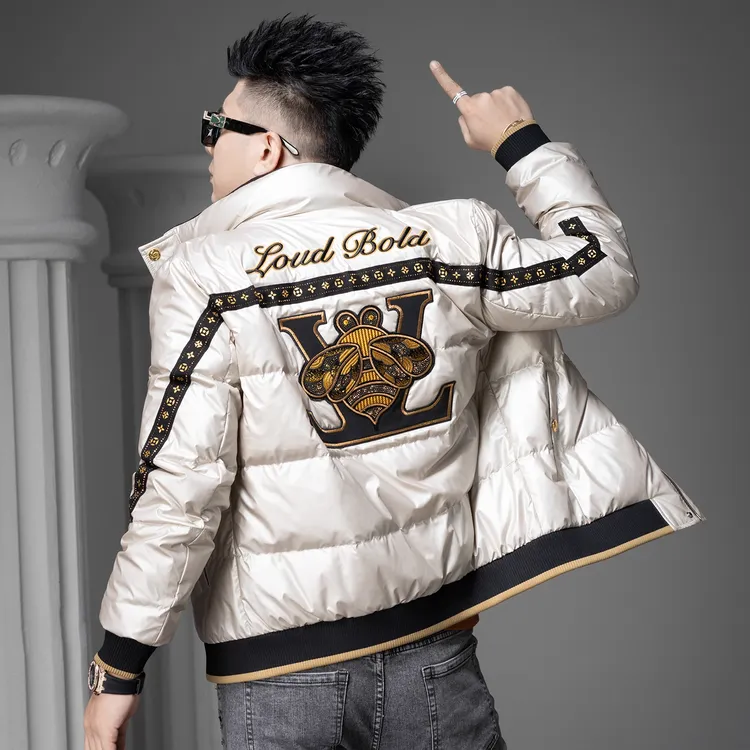 欧洲站高端男士羽绒服2025新款冬季潮流刺绣保暖防寒服立领外套男