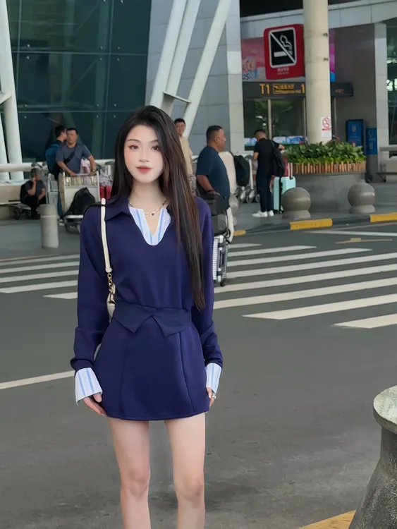 元气漫步 撞色拼接假两件设计棉感时尚套装E2902