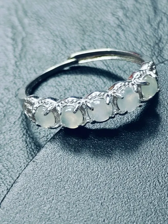 缅甸天然A货冰种翡翠蛋面 925银镶嵌戒指