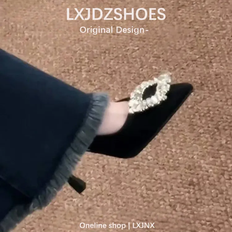 法式水钻高跟鞋2025新款高级感黑色绒面细跟职业工作鞋不累脚单鞋