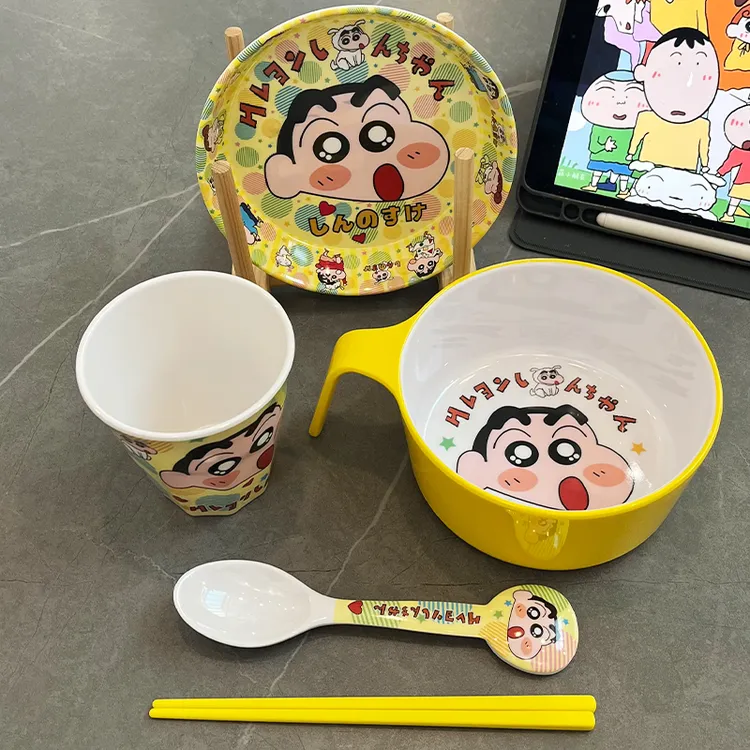 新款蜡笔小新大容量高颜值碗家用可爱餐盘吃饭碗水杯筷勺儿童学生