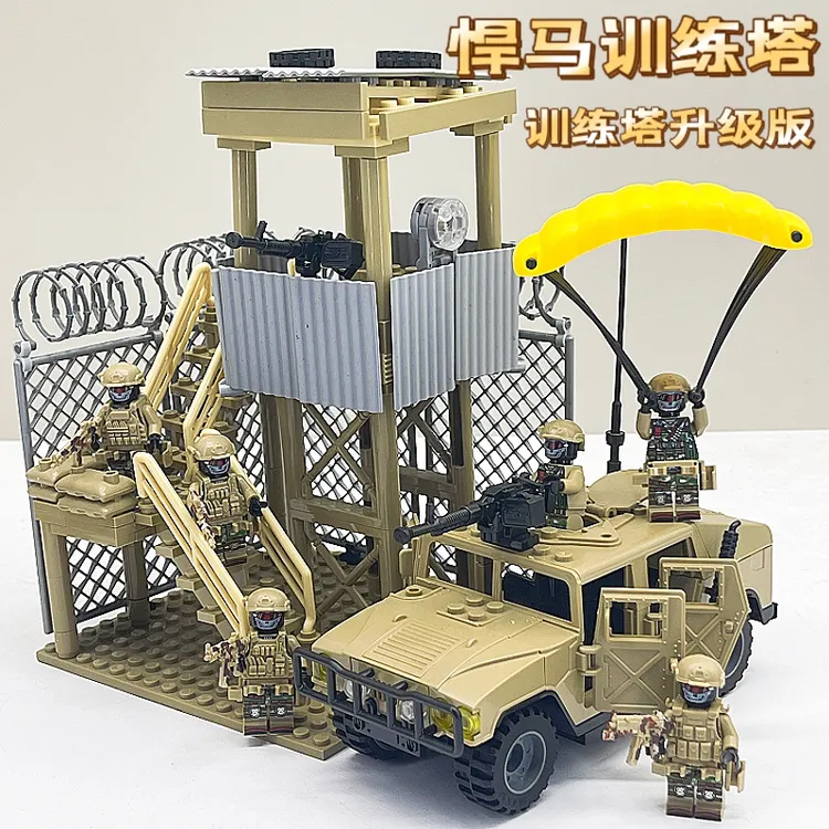 军事积木基地猛士装甲车装备悍马吉普幽灵特种兵人仔拼装玩具