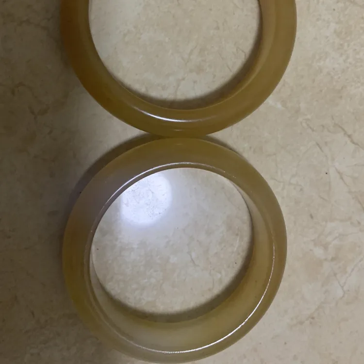 石英质玉（黄龙玉）手镯