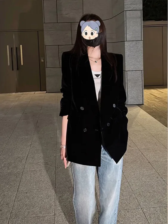 黑色丝绒西装外套女2025新款秋季小香风气质名媛设计感中长款西服