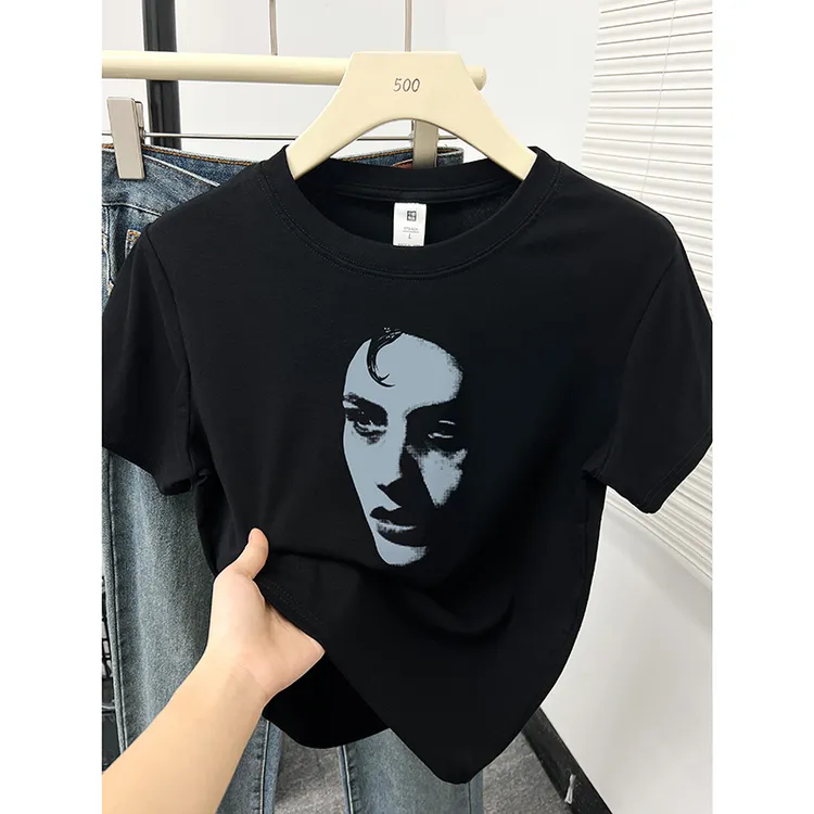 黑色圆领短袖T恤女夏季新款潮牌个性人物印花大码正肩半袖上衣服