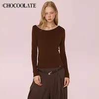 it：CHOCOOLATE设计师款修身显瘦秋季新款女撞色领斜肩长袖针织衫