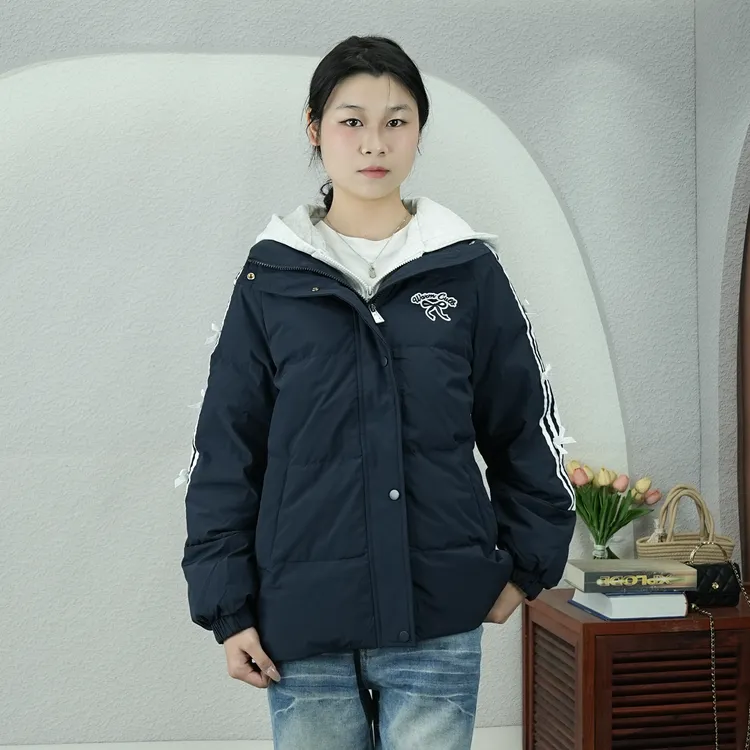 羽绒服女韩版宽松保暖三条杠面包服假两件连帽防寒服外套2025冬季