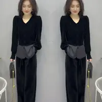 网红炸街简约洋气冬季新款时髦丝绒拼接设计宽松显瘦上衣搭配裤子