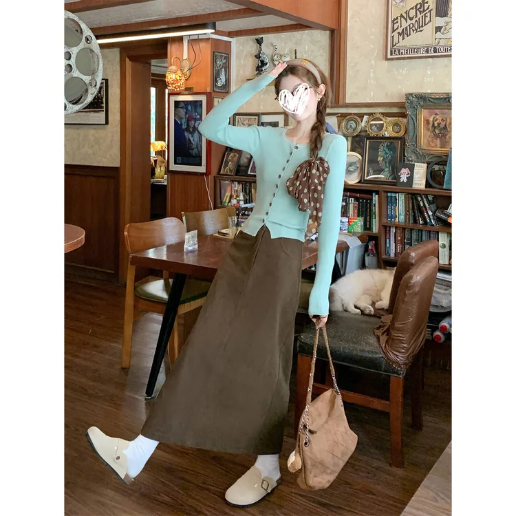 高智姐姐 韩系绿色长袖针织衫上衣女~复古半身裙撞色套装Y5326