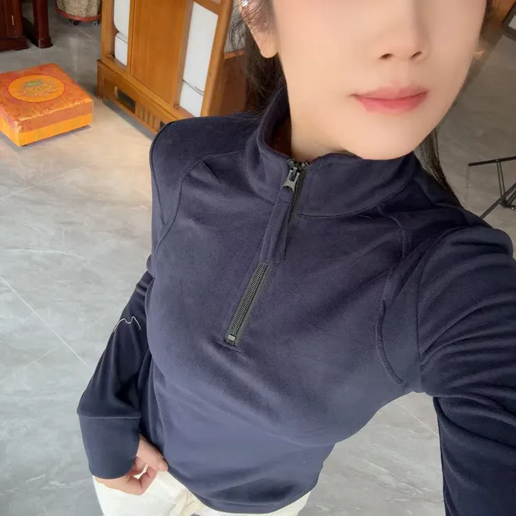 8358 套拇指简约上衣