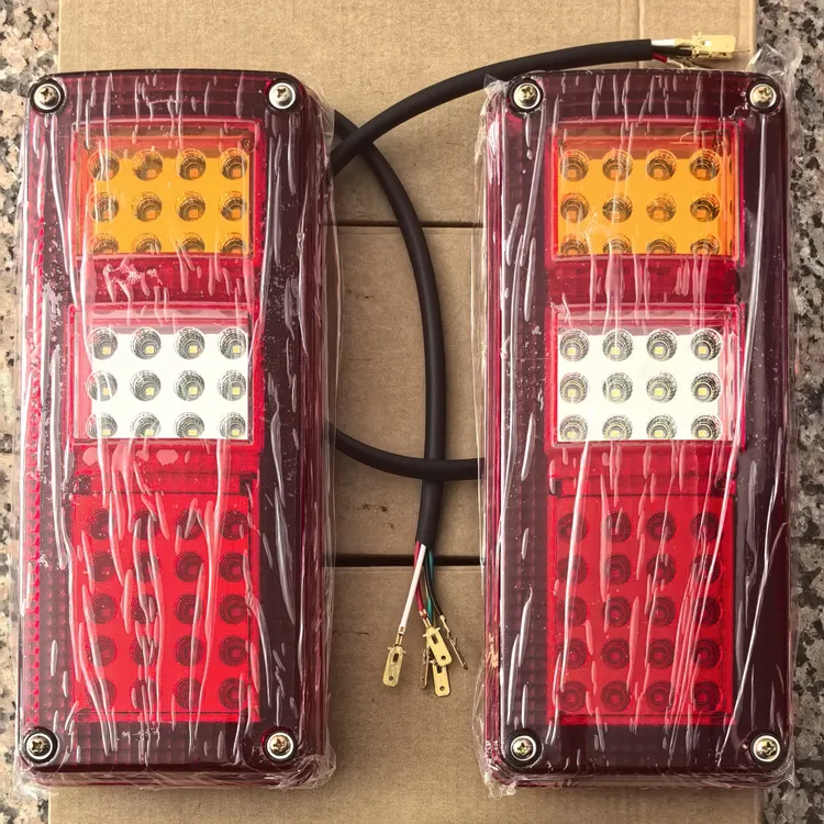 鑫豪轮式挖掘机三色后尾灯总成 后尾灯罩 后灯壳不分左右 LED左右