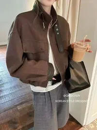 92区918咖色秋季落肩短款休闲外套