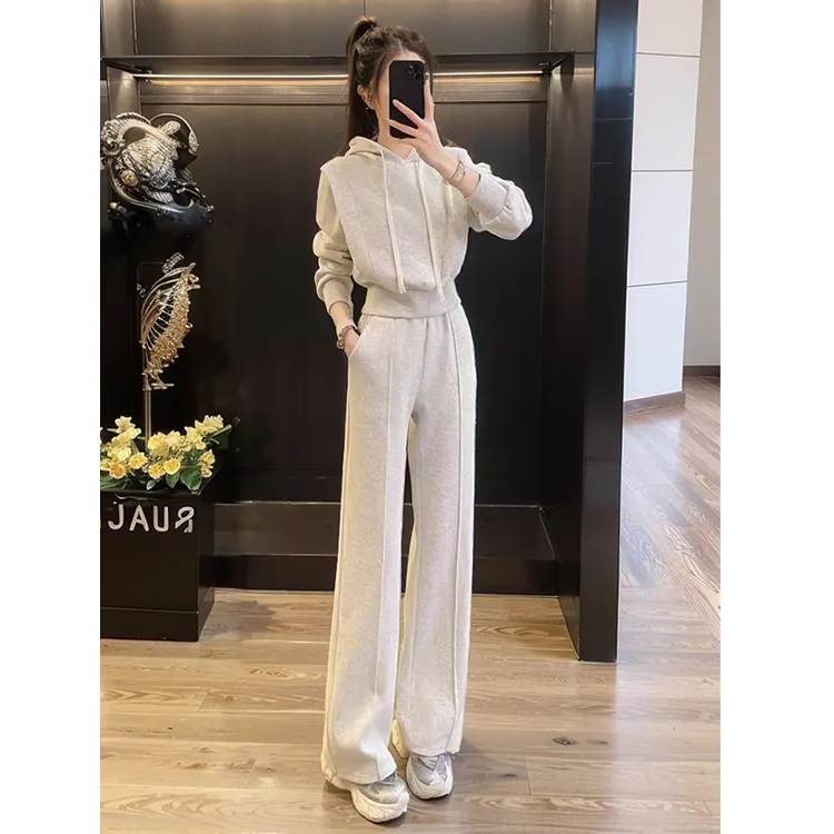 4012小个子定制时尚运动套装女秋冬款设计感卫衣微裤裤两件套长袖