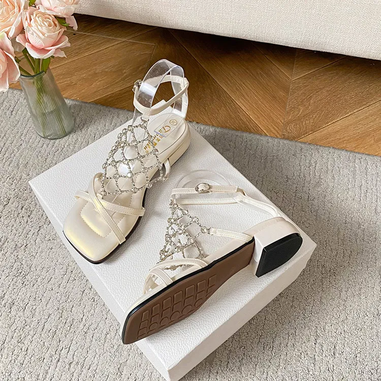 法式粗跟凉鞋女款2025新款夏季配裙子水钻设计高级感度假风不累脚