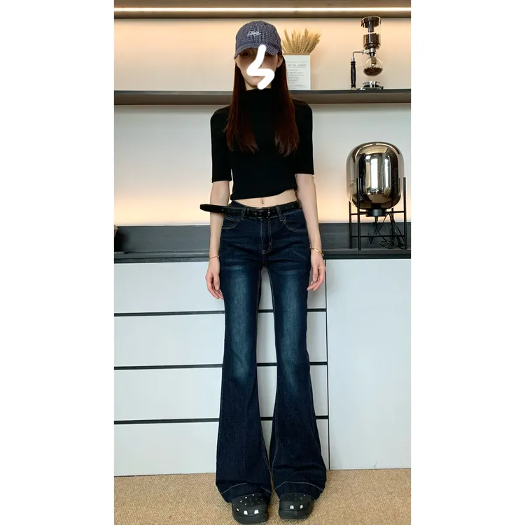 蓝灰色微喇叭牛仔裤女秋季新款复古高腰修身显瘦百搭直筒拖地裤子