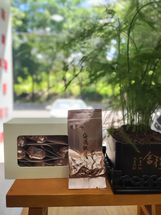 梨子甜 传统工艺·中轻发酵 沸水冲泡香甜不苦涩 秋正味铁观音 86g