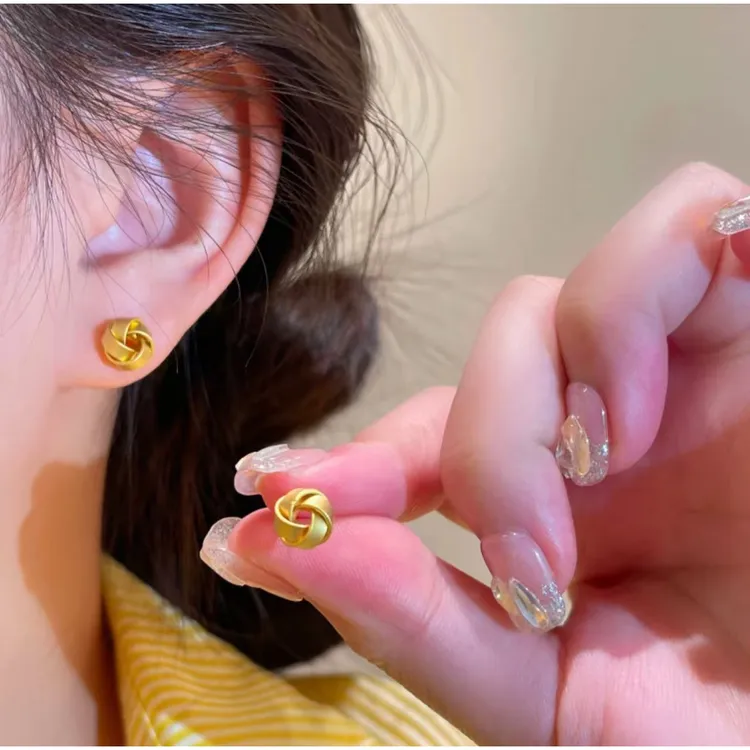 铜合金耳饰 几何女千金风耳饰耳钉设计感法式时尚小巧灵动金色