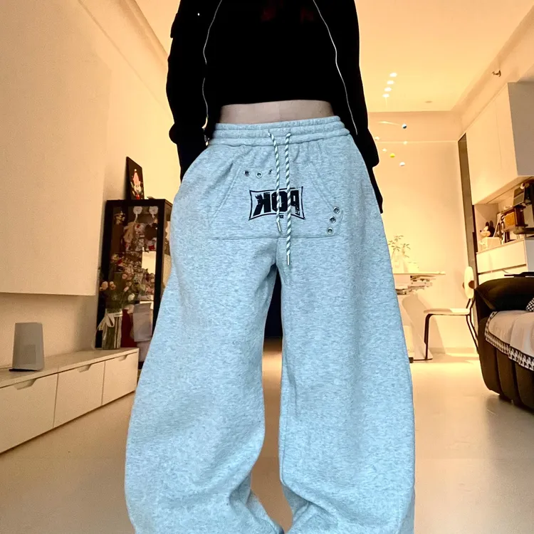 美式字母灰色加绒卫裤女秋冬加厚百搭弯刀阔腿美式休闲运动裤男