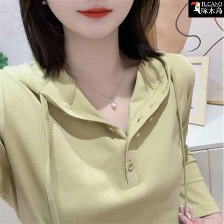 啄木鸟秋季薄款拼接连帽长袖上衣女士2025年新款韩版显瘦通勤T恤