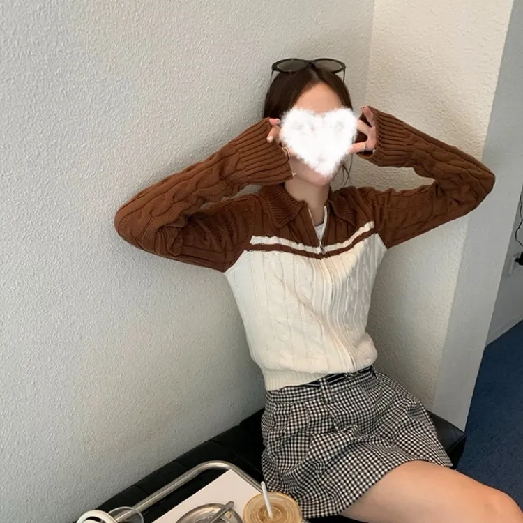 琥珀流光撞色拉链针织开衫女秋季新款麻花纹修身显瘦短款外穿上衣