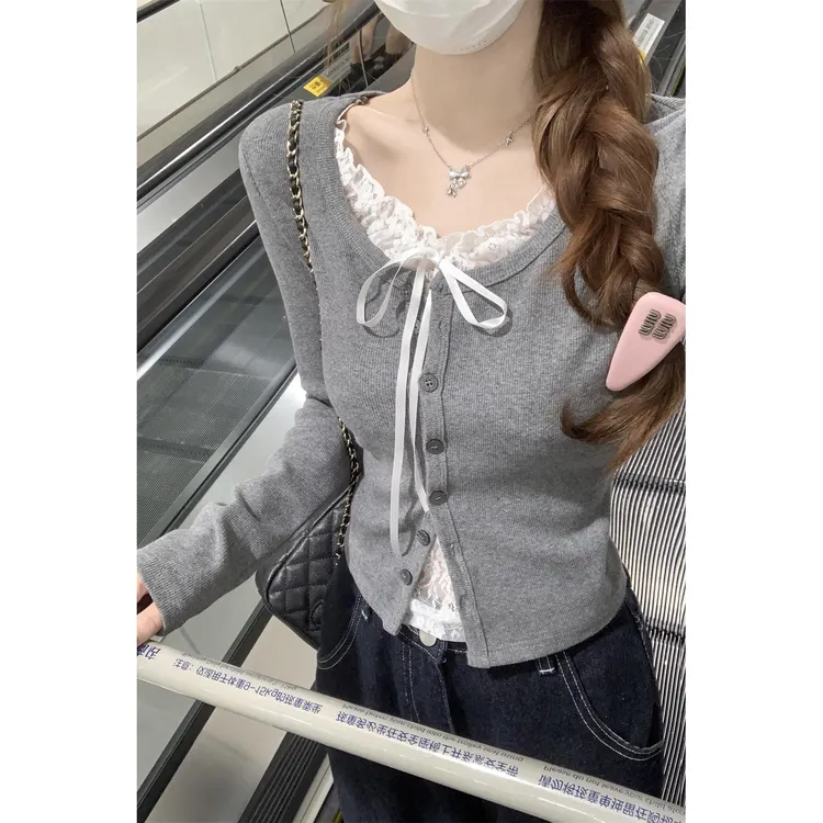 梦优莱纯欲蕾丝拼色纽扣修身假两件长袖T恤内搭打底衫女春秋显瘦