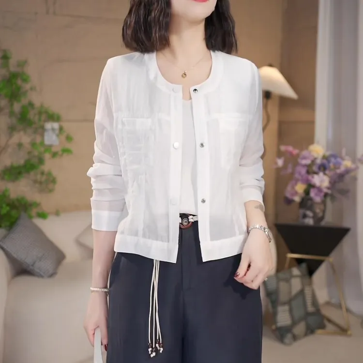 2025年夏季新款简约风圆领短款气质显瘦女短外套休闲百搭长袖上衣