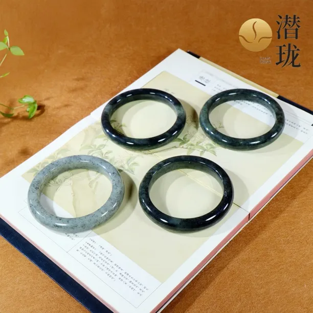 【潜珑】L-1504和田玉新疆点墨青花手镯多样性拍一发一