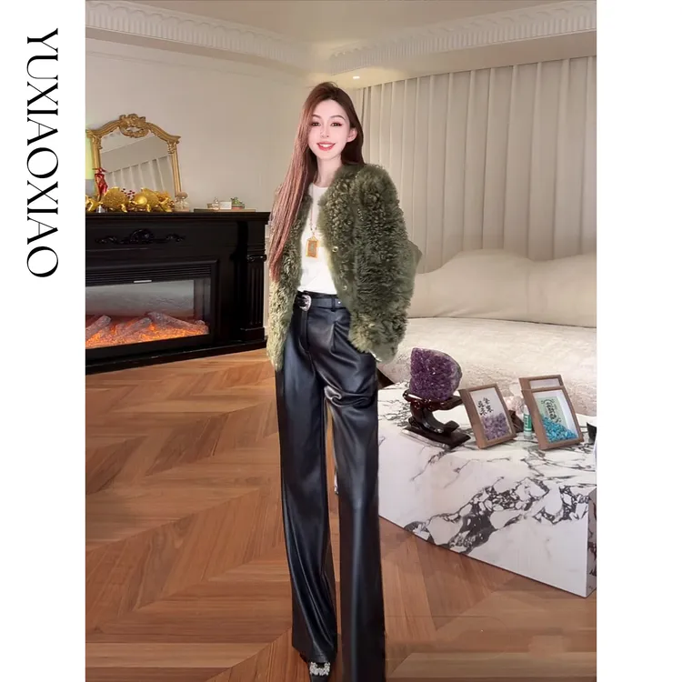 余潇潇【高街达人】时尚百搭立体褶皱收胯搭配重工腰带直筒休闲皮裤