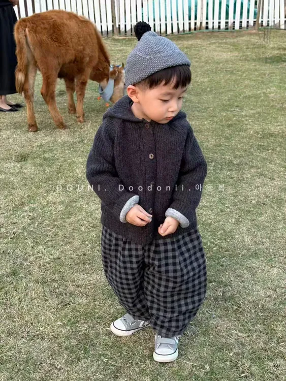 Doodonii豆泥韩国冬季新款儿童连帽毛衣加绒加厚中小童上衣外套