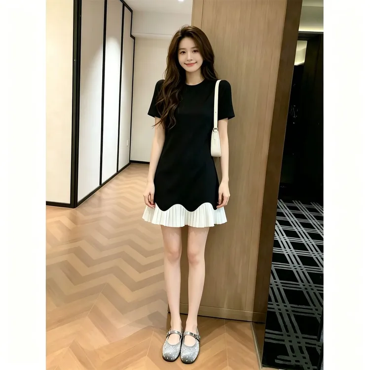 霖优【千金归来】拼接短袖连衣裙女2026夏季新款优雅气质波浪边裙子