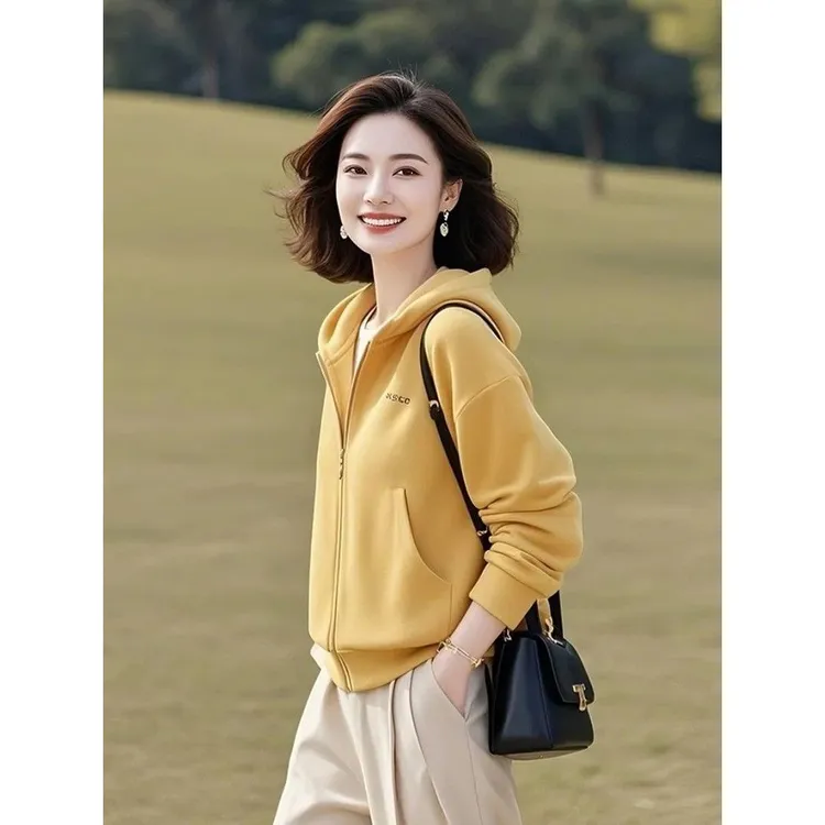 减龄漂亮洋气小个子短款显瘦百搭黄色连帽卫衣外套女2025早春新款